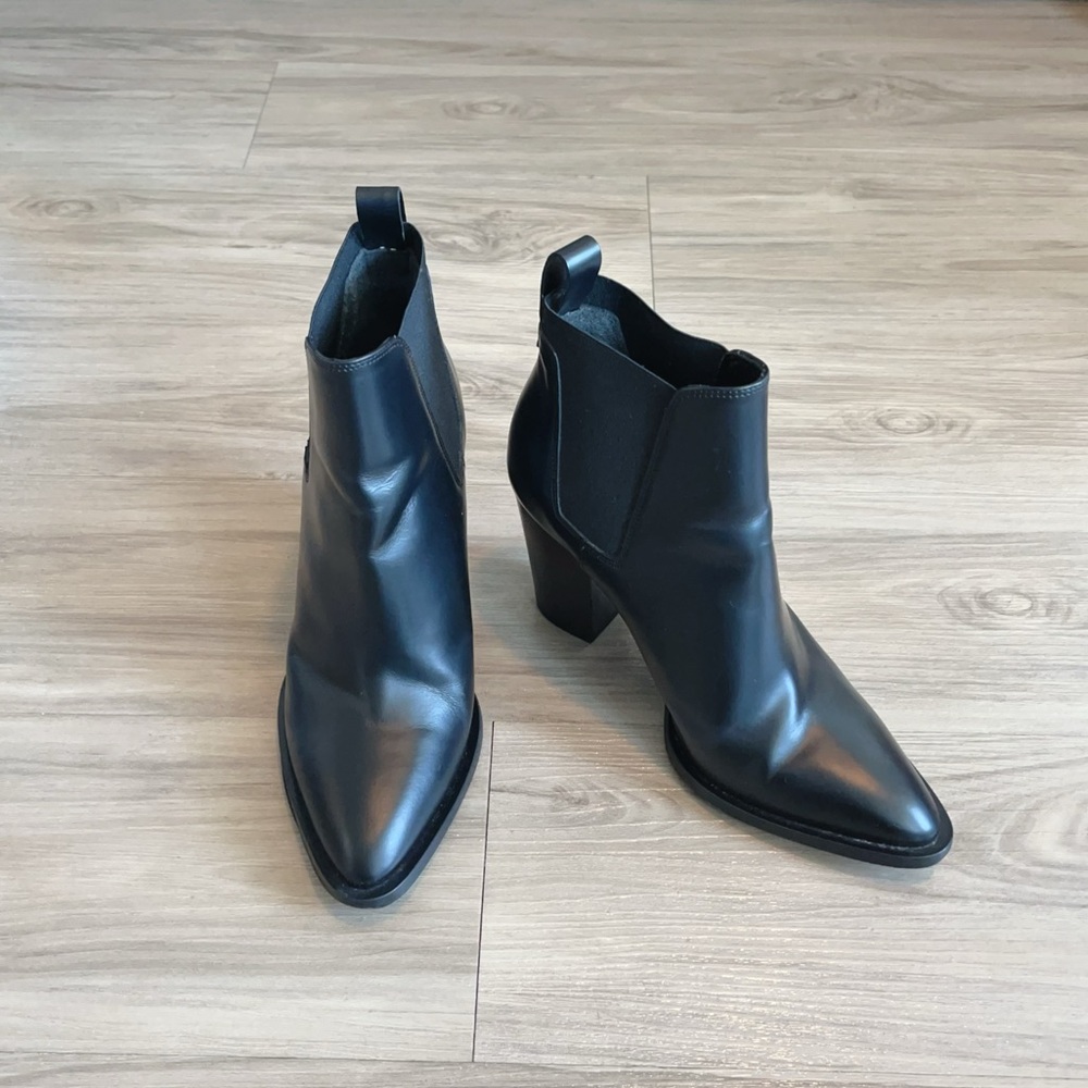 Vince Black Leather Chelsea Ankle Boots